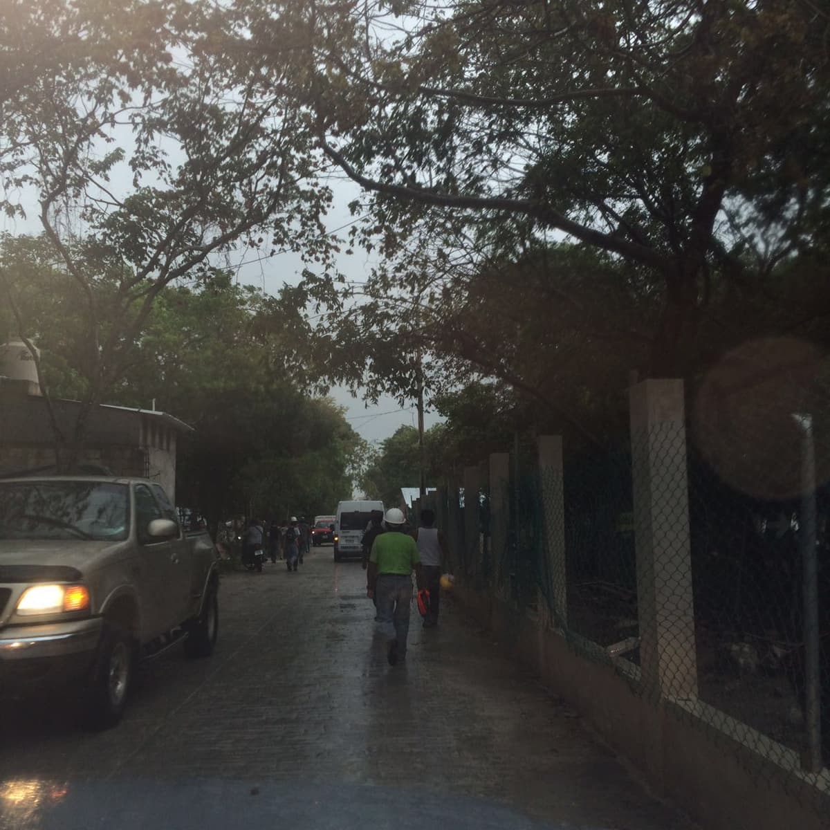 Denuncian privatización de acceso público a la playa