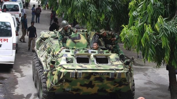 Estado Islámico mató a 20 rehenes en Bangladesh