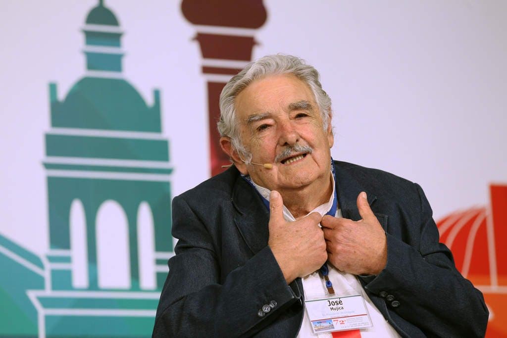 Denuncia Mujica 'brutal crisis política' en el mundo por falta de liderazgo