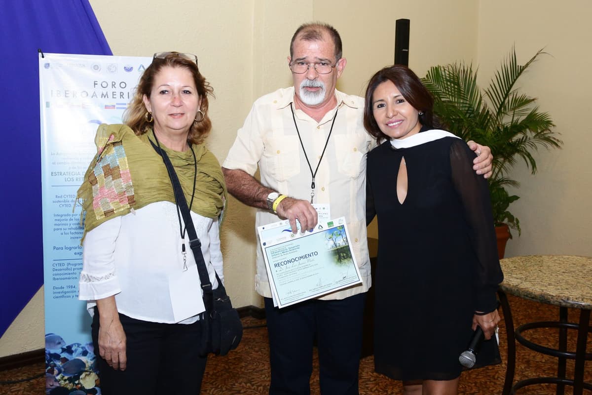 SE SUMA SOLIDARIDAD A TRABAJOS PARA  RECUPERACIÓN Y MANTENIMIENTO DE PLAYAS