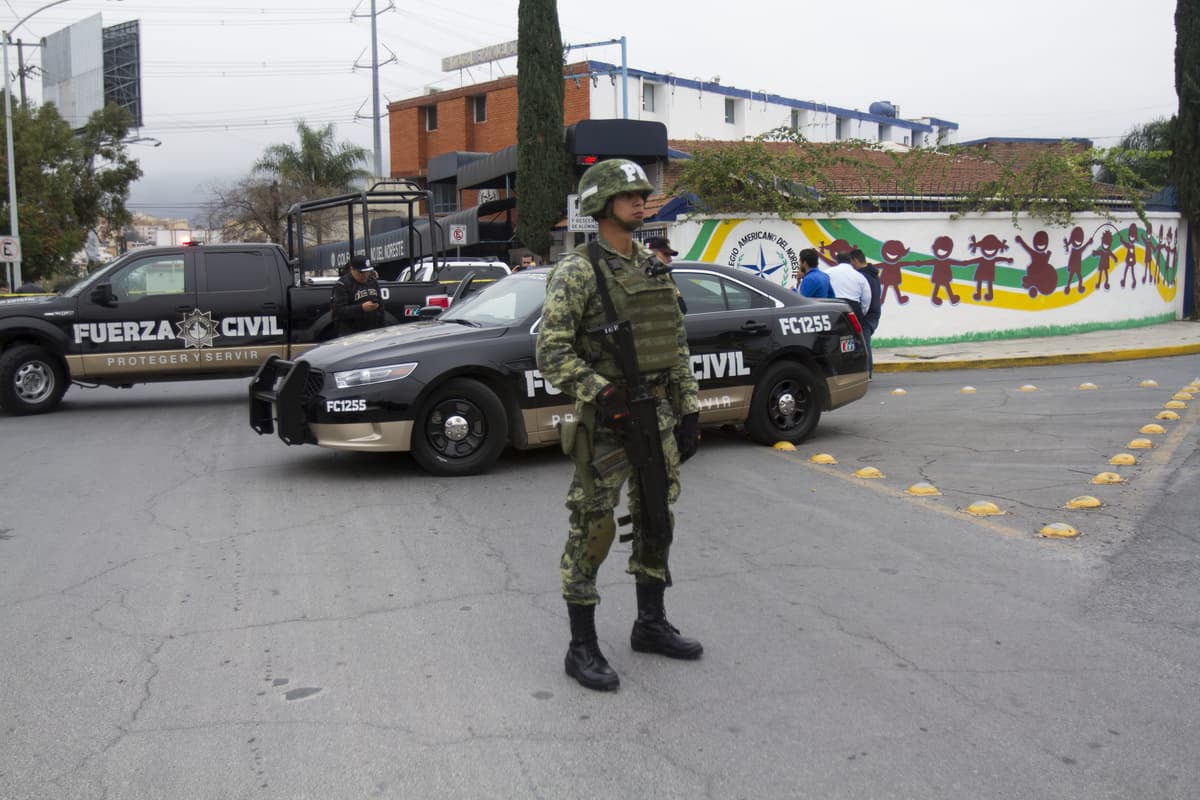 Secta cibernética #LegiónHolk pide #MásMasacresEnMéxico y festeja a 'Fede' por atentado