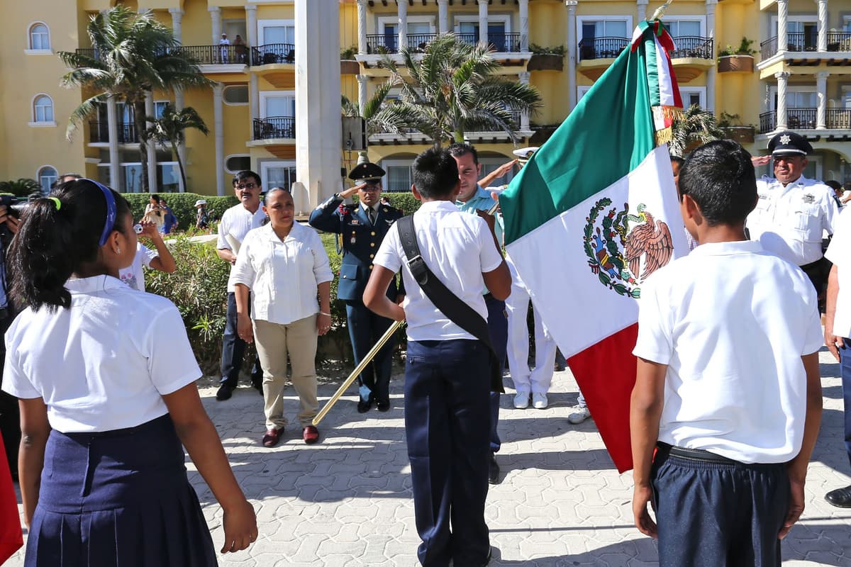 CONVOCA CRISTINA TORRES A SOLIDARENSES  A SER HONORABLES Y BUSCAR LA PAZ