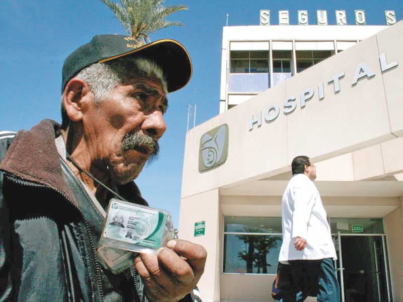 Derechohabientes del IMSS podrán tramitar su pensión por Internet