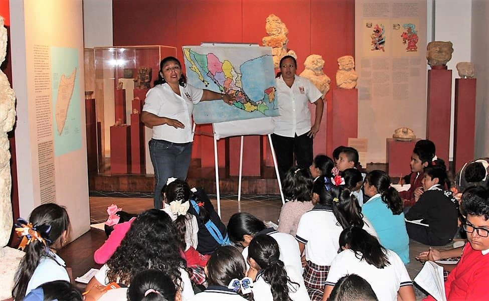 La FPMC inicia su programa educativo, Viajando por la Historia