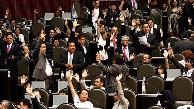 Pendientes iniciativas para reducir el tamaño del Congreso