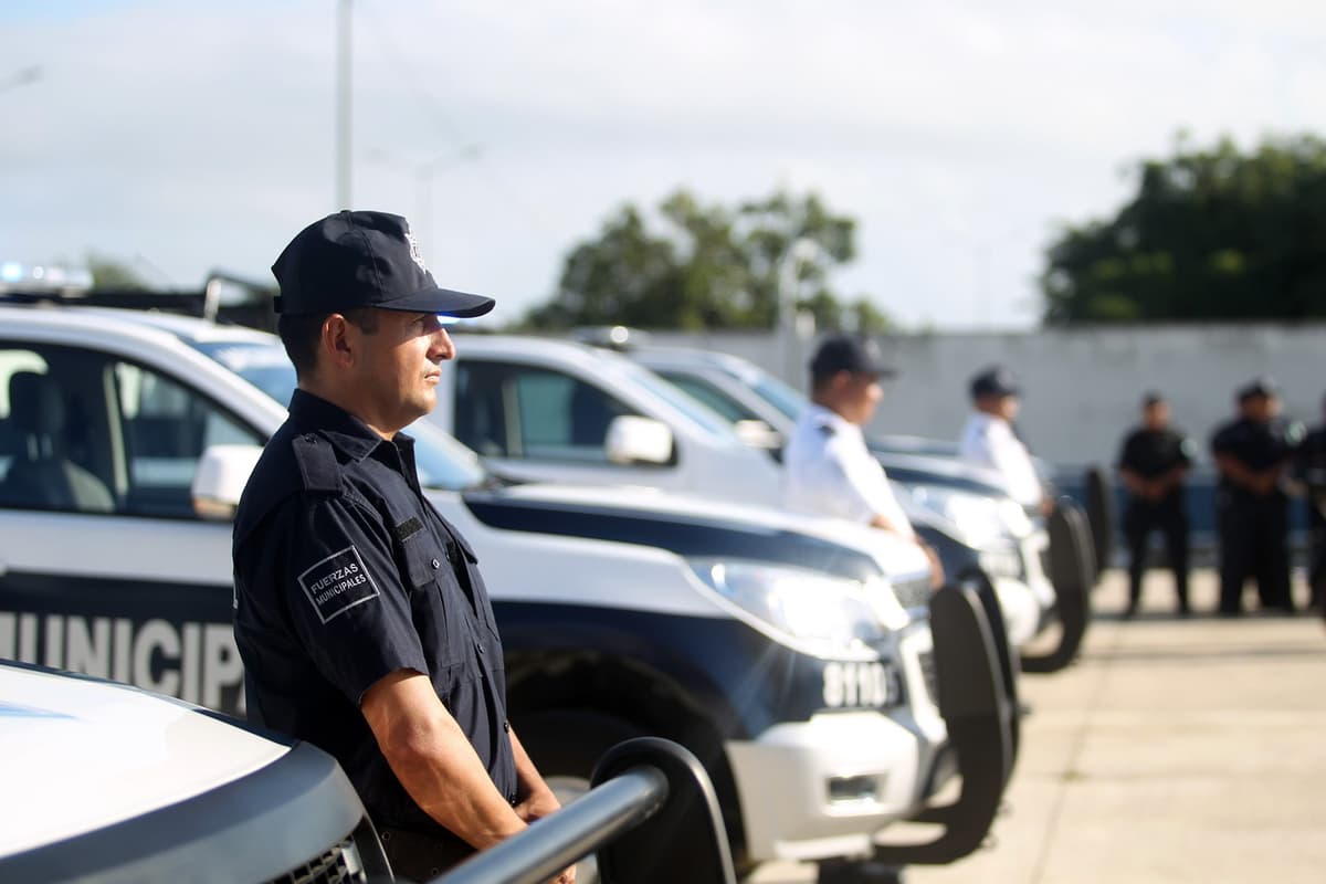 Hasta patrullas que no eran del Ayuntamiento vendió Mauricio Góngora