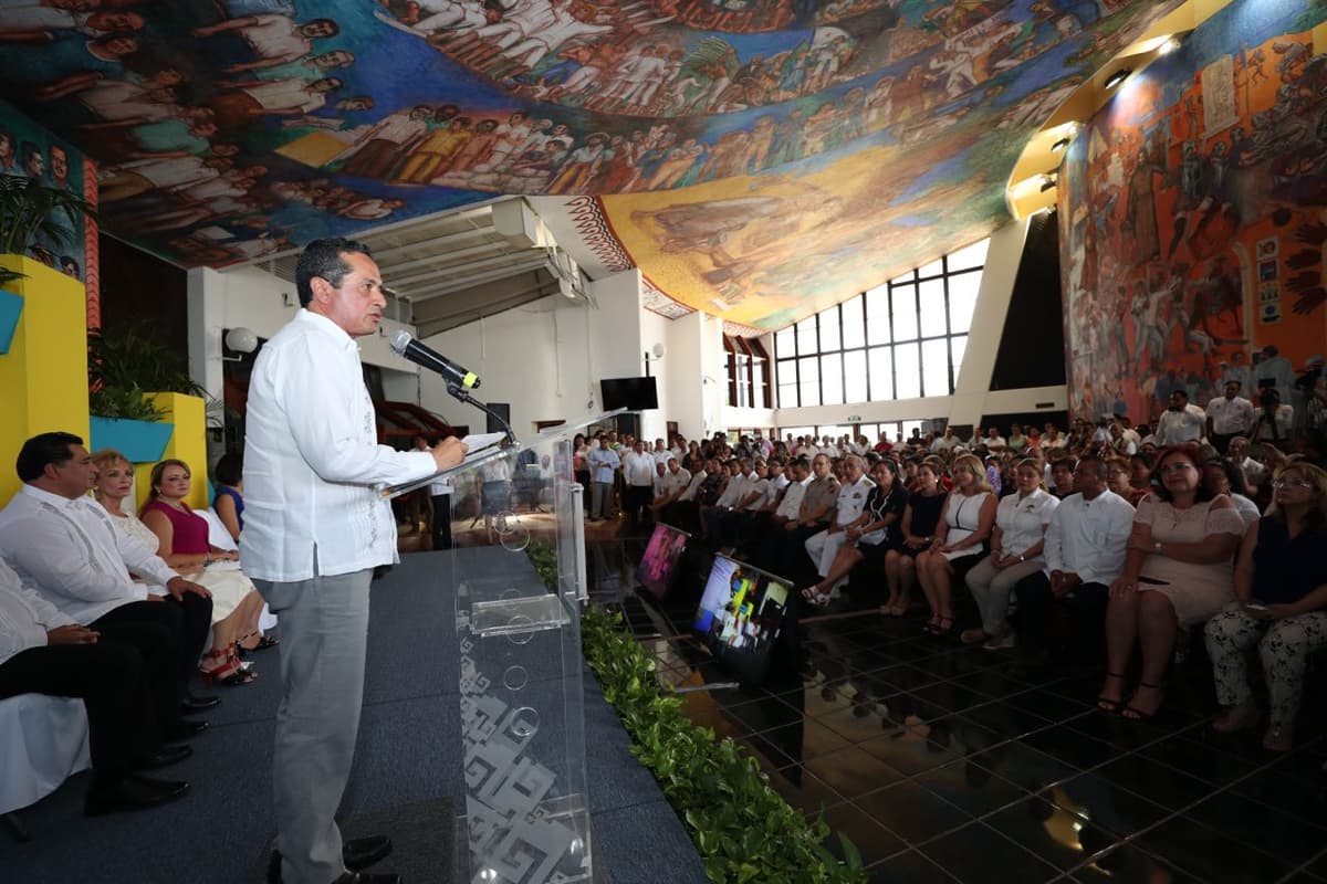 Carlos Joaquín propone reformas en materia de mejora regulatoria