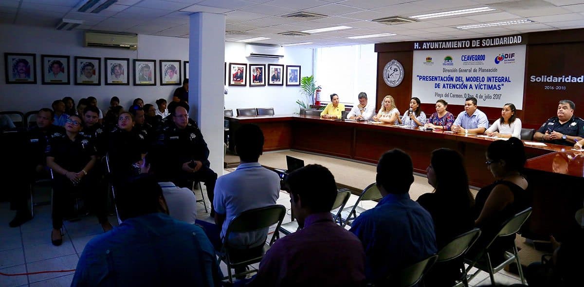 Capacitan a servidores públicos para atender víctimas