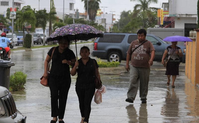Se acerca la Onda Tropical No. 11 a las costas de Quintana Roo