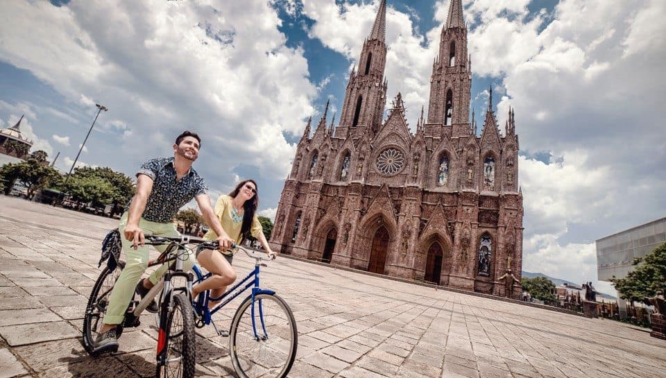 Ingresos por turismo en México suben 55% en 5 años