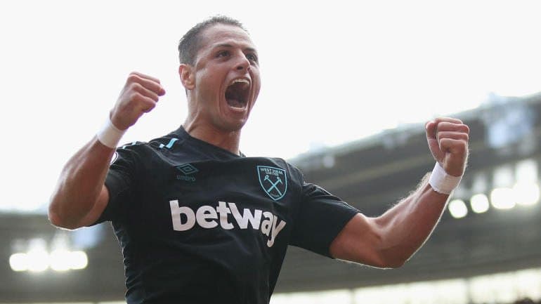 Chicharito se estrena como goleador en el West Ham