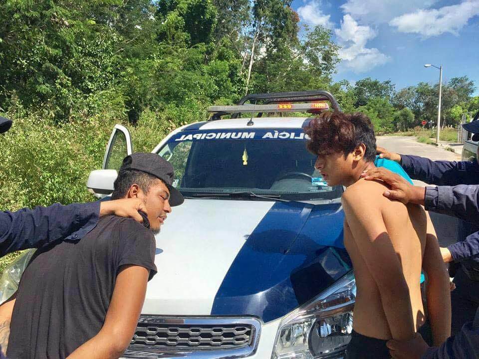 Detenido por Policía Municipal está vinculado con robo a expendio de bebidas