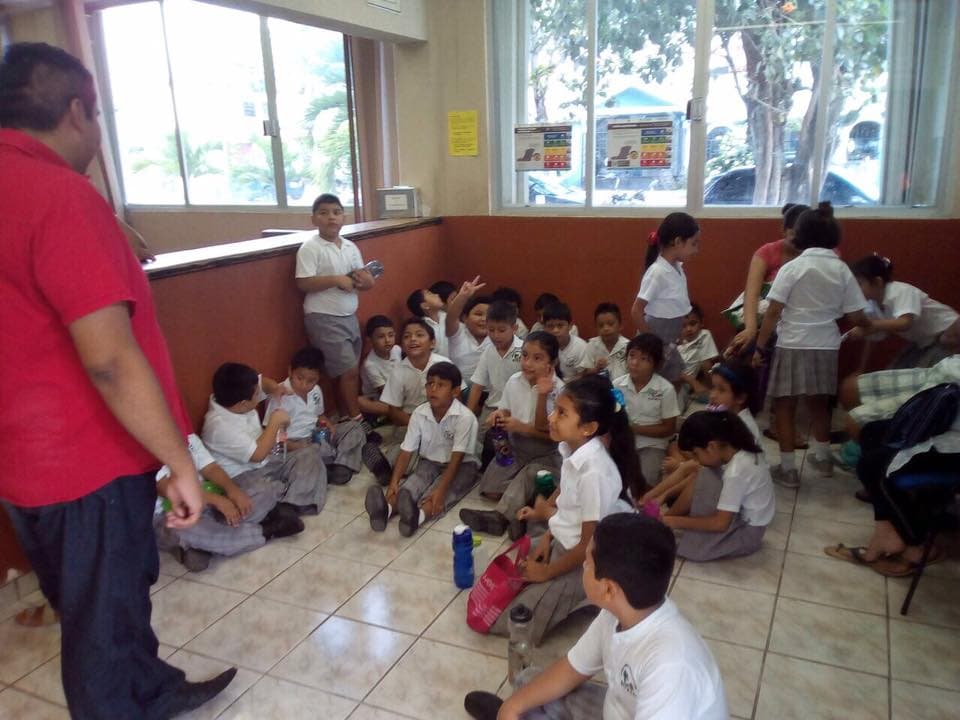 Otorgarán becas de estudio a niños y jóvenes con alto grado de marginación