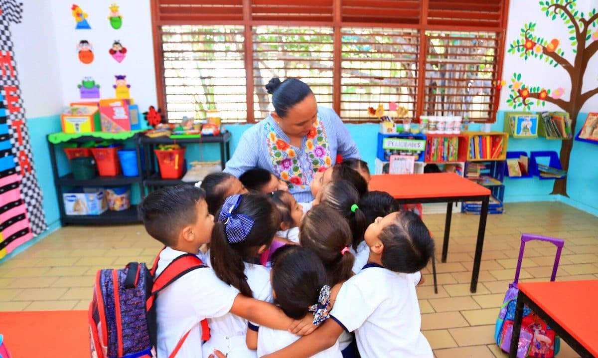 Fomenta Gobierno de Solidaridad el amor a la patria