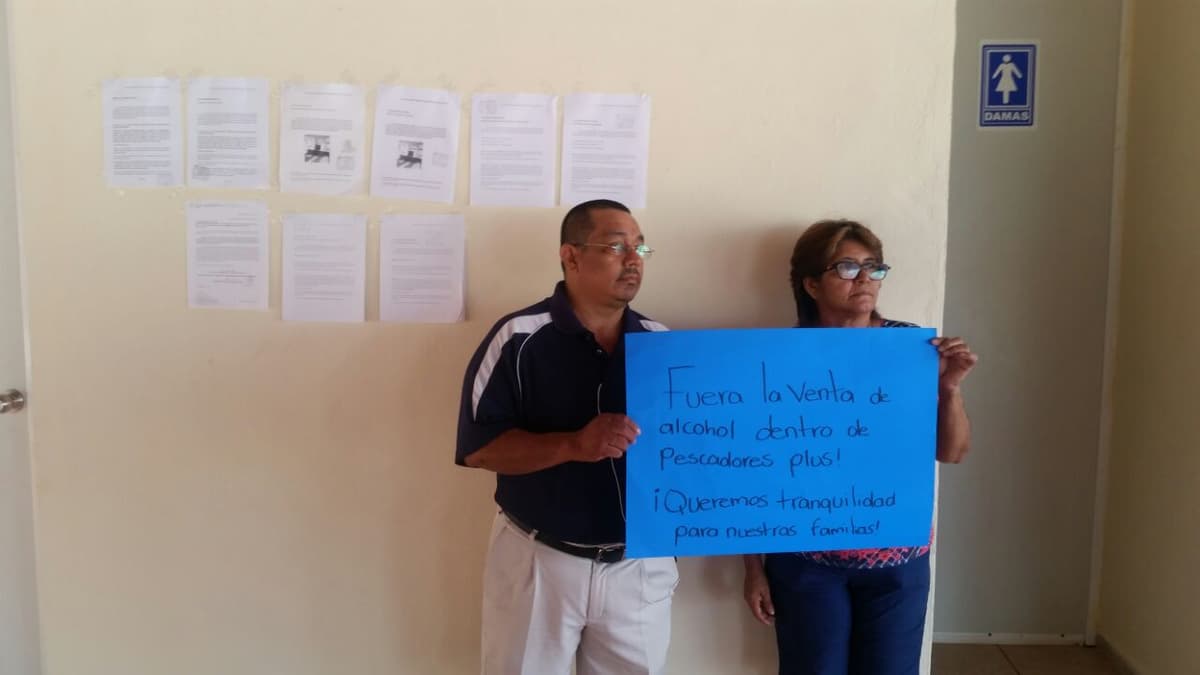 Piden vecinos de Pescadores Plus clausura de expendios de alcohol