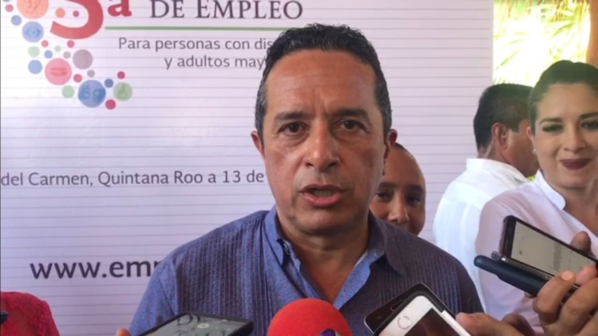 Gobernador Carlos Joaquín pide a empresarios y hoteleros trabajar conjuntamente en lugar de "jalarse los pies"