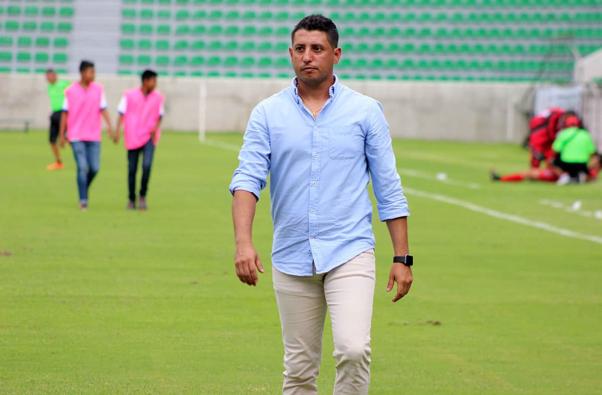 Enrique Vela, con la meta de meter a Pioneros a la liguilla