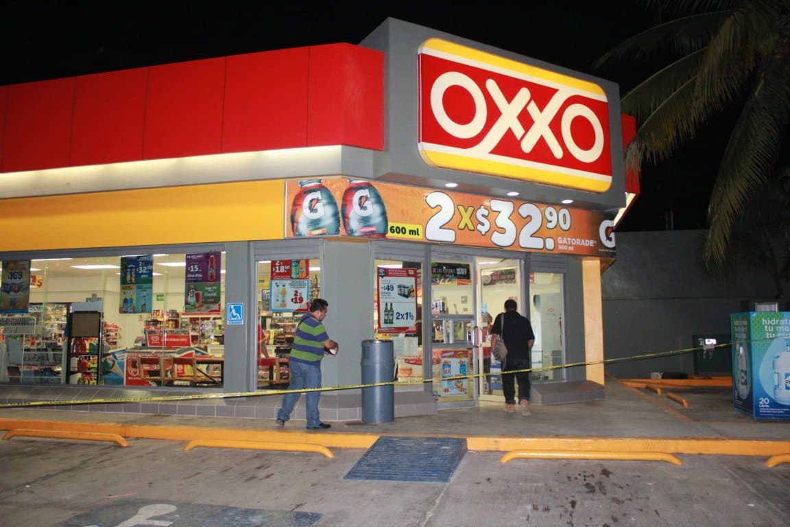 Roban medio millón en Oxxo de Felipe Carrillo Puerto