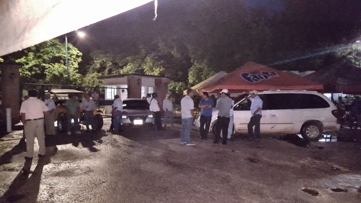 Zafra podría retrasarse por toma de ingenio