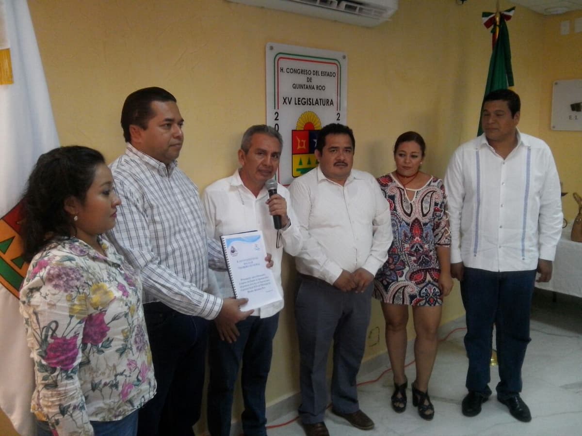 Entregan ayuntamientos sus propuestas de presupuesto