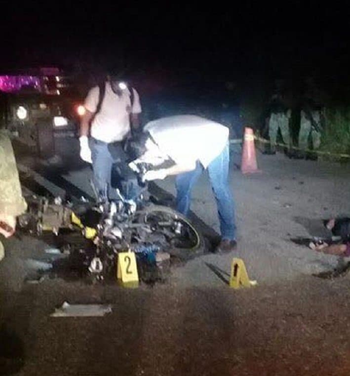 Motociclista pierde la vida de forma trágica luego de impactarse contra vehículo militar