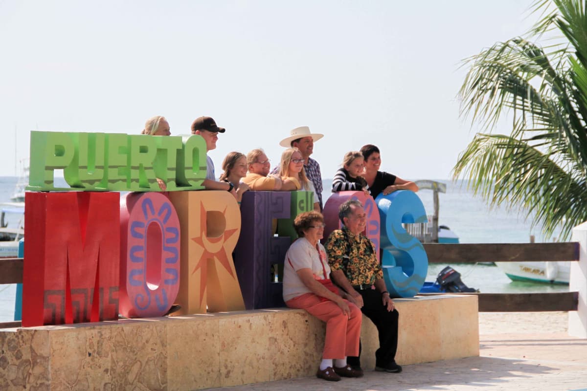 Repunta turismo en Puerto Morelos por fin de semana largo