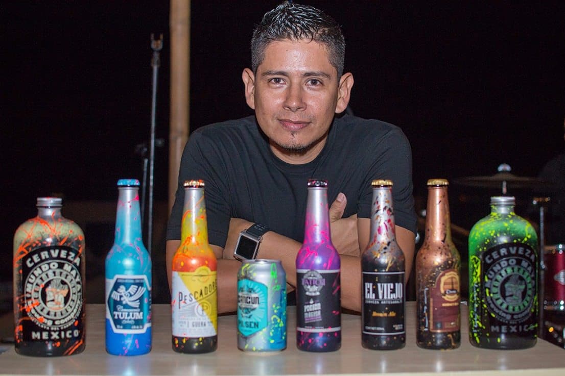 Cerveceros artesanales y artista visual crean inéditas versiones de botellas intervenidas