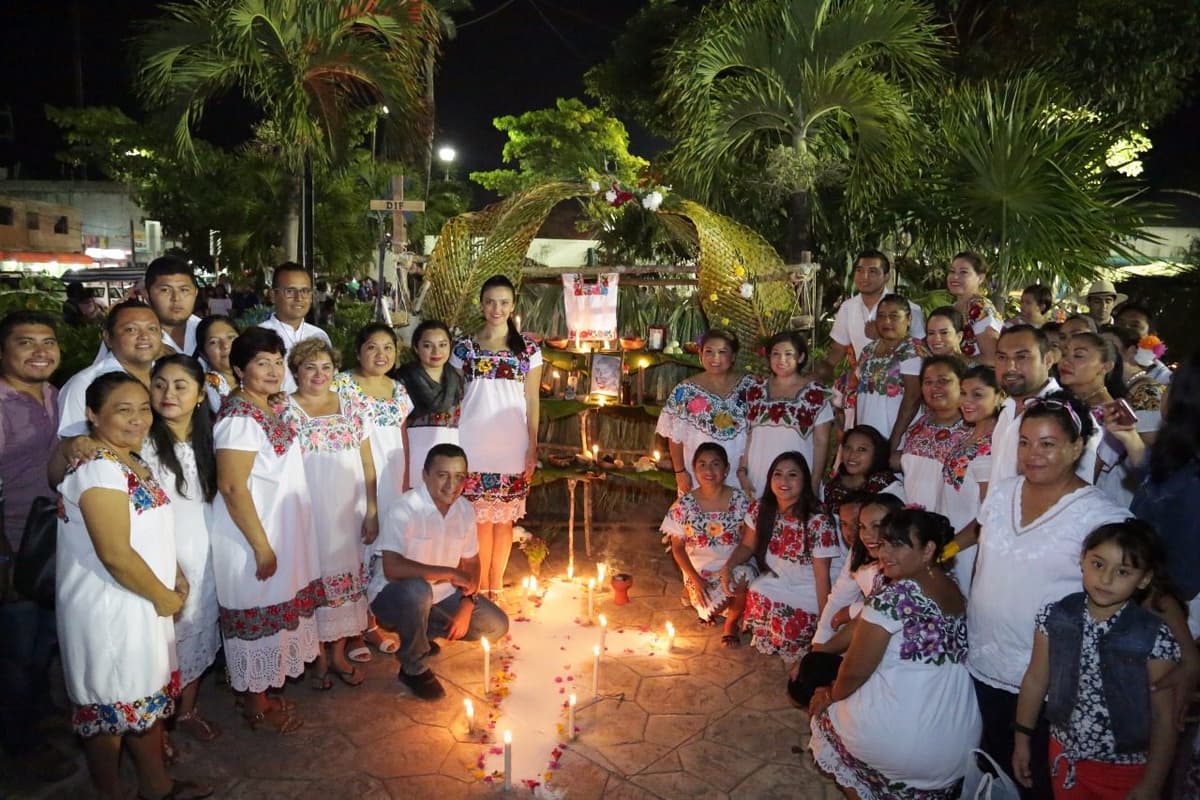 Gana concurso de altares “Hanal Pixan” la dirección de Obras Públicas