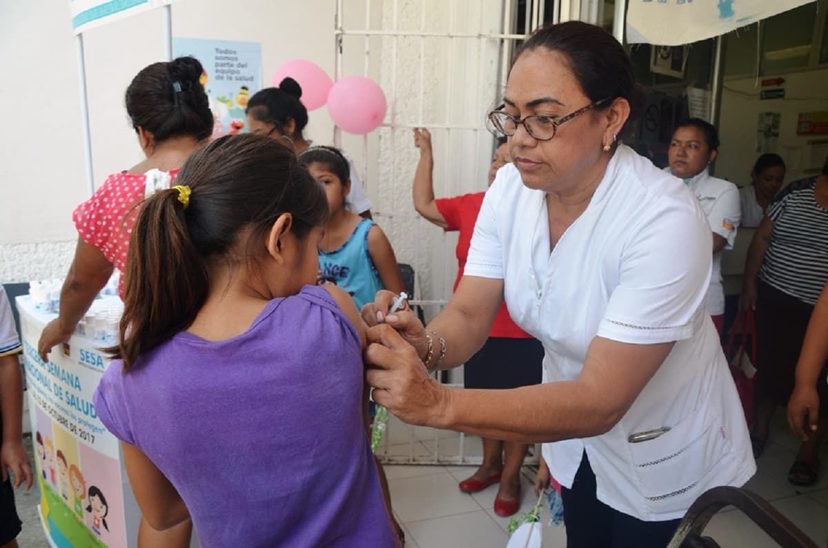 Influenza al acecho, recomiendan a la población vacunarse