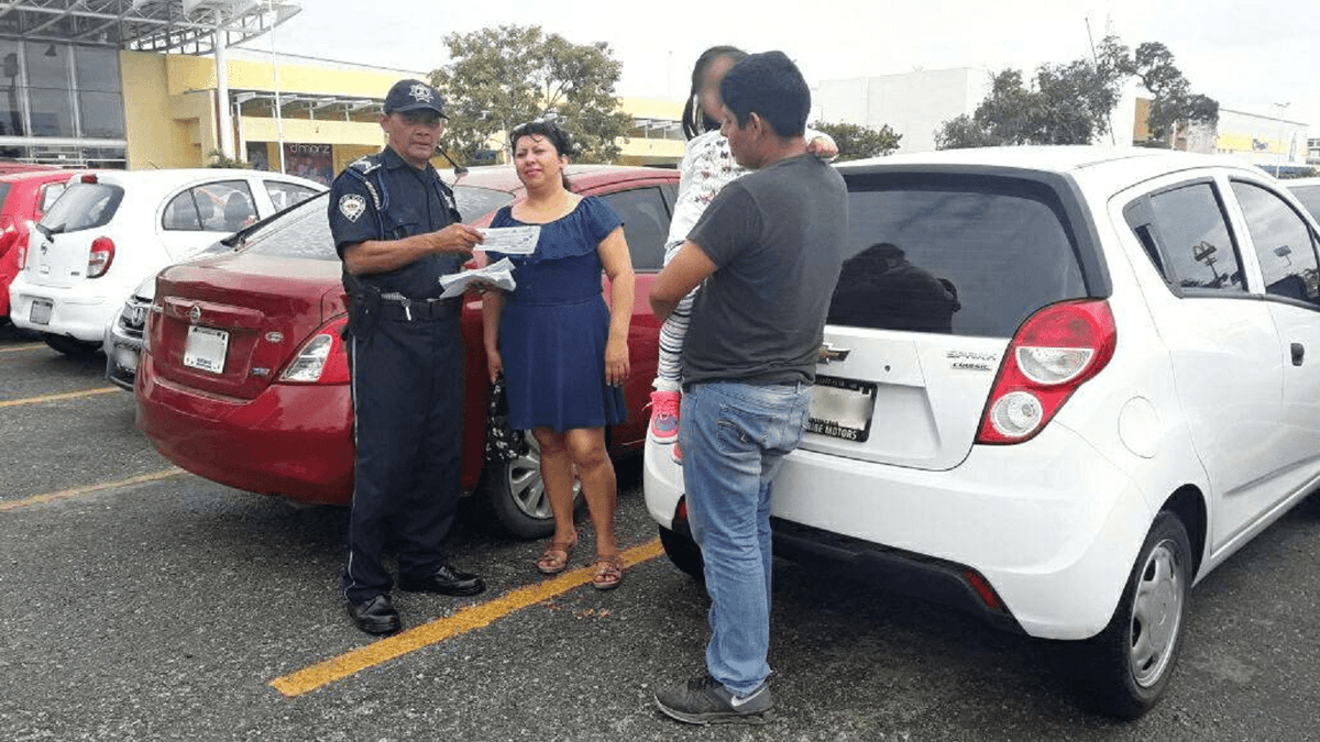 Implementan campaña para evitar cristalazos a vehículos