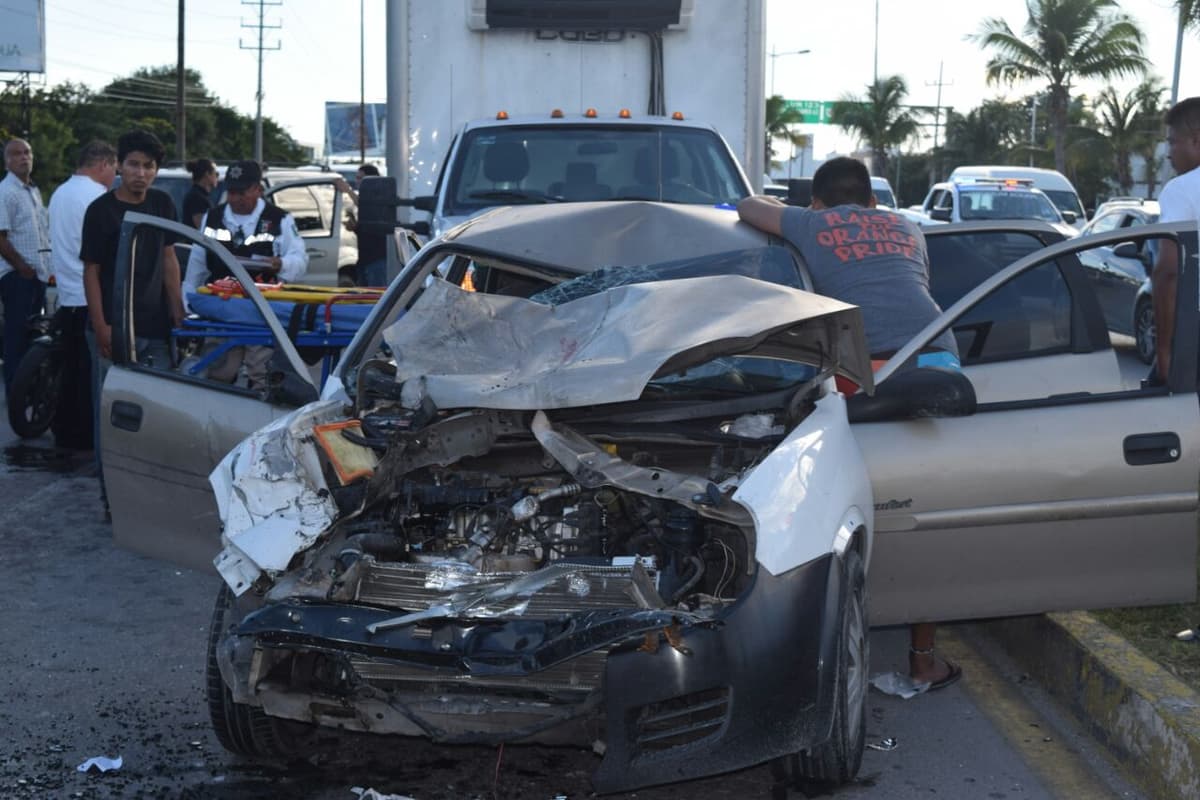 Carambola deja una lesionada en el bulevar Colosio