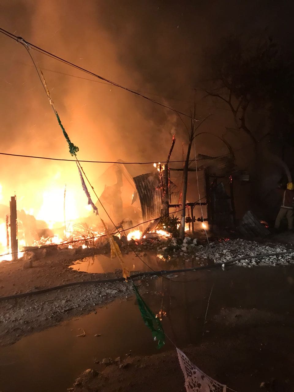 Se incendian Palapas en La Jungla