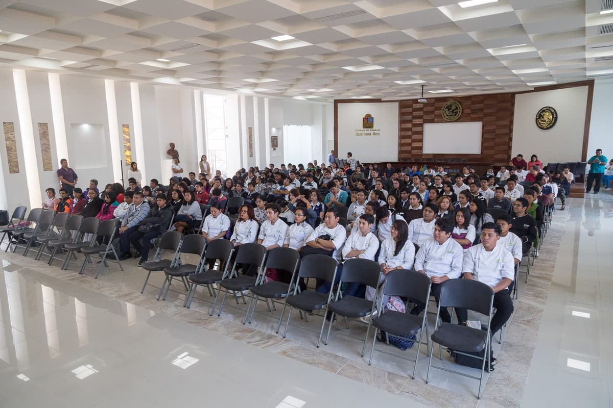 Atiende Instituto de la Juventud a más de cuatro mil adolescentes en 2017