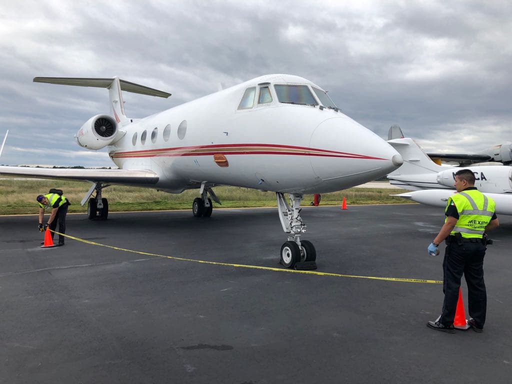 Aseguran aeronave extranjera en Cancún