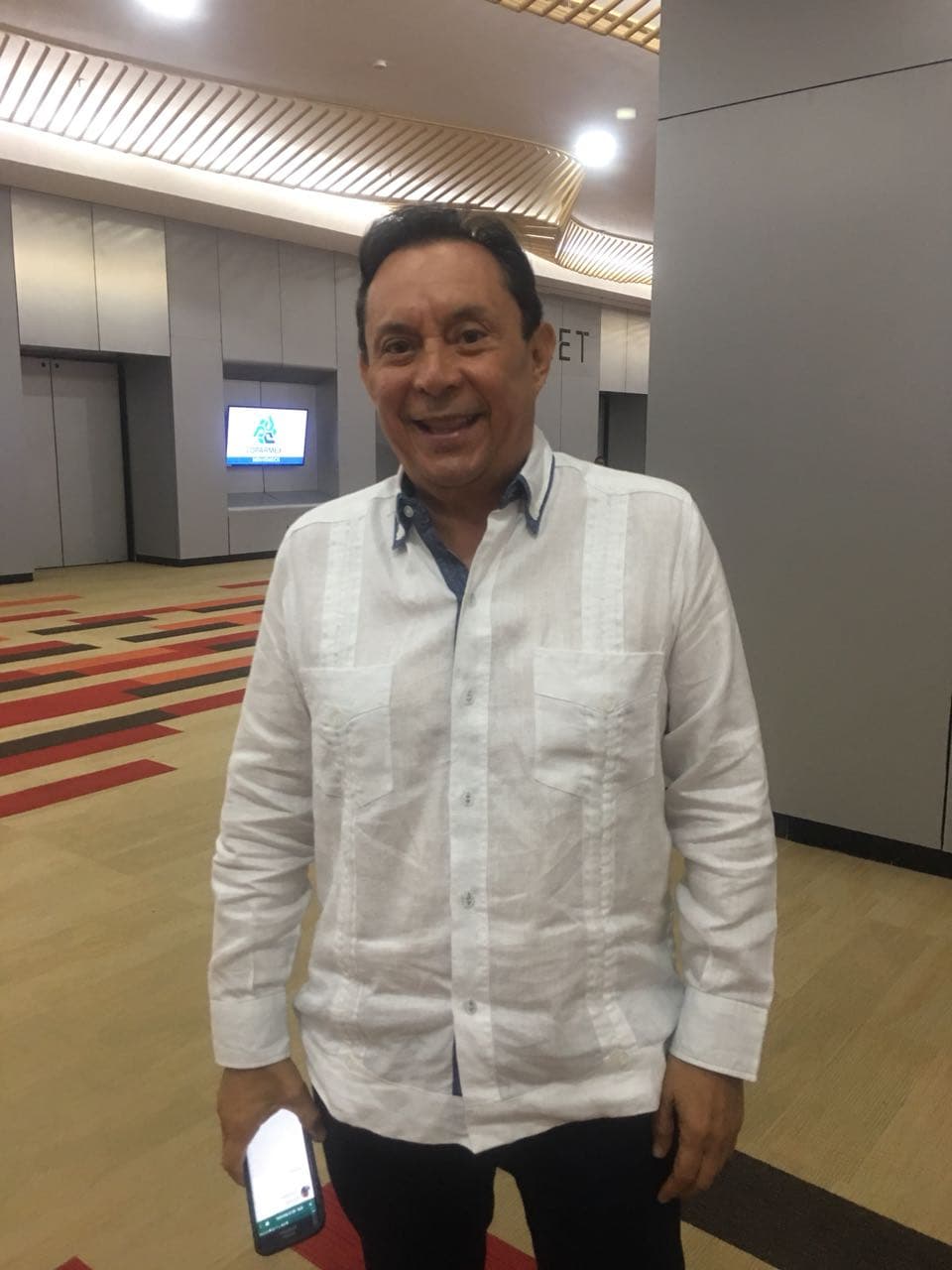 Exigen poner orden en servicio de combis de Cancún