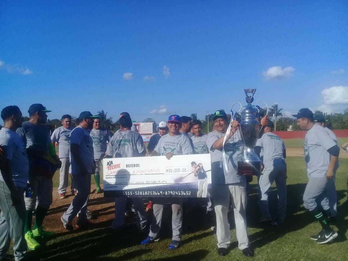 Ejidatarios se corona en la liga estatal