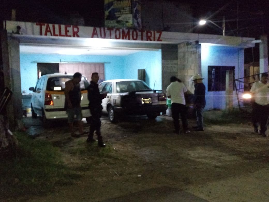 Incendian automóvil en Chetumal
