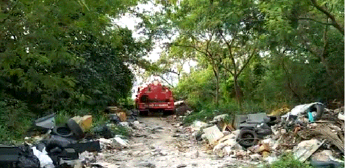 Controlan incendio junto a tienda Aurrerá