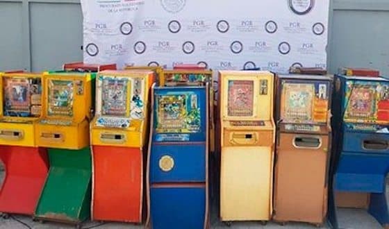 Decomisa PGR 44 máquinas tragamonedas en Yucatán