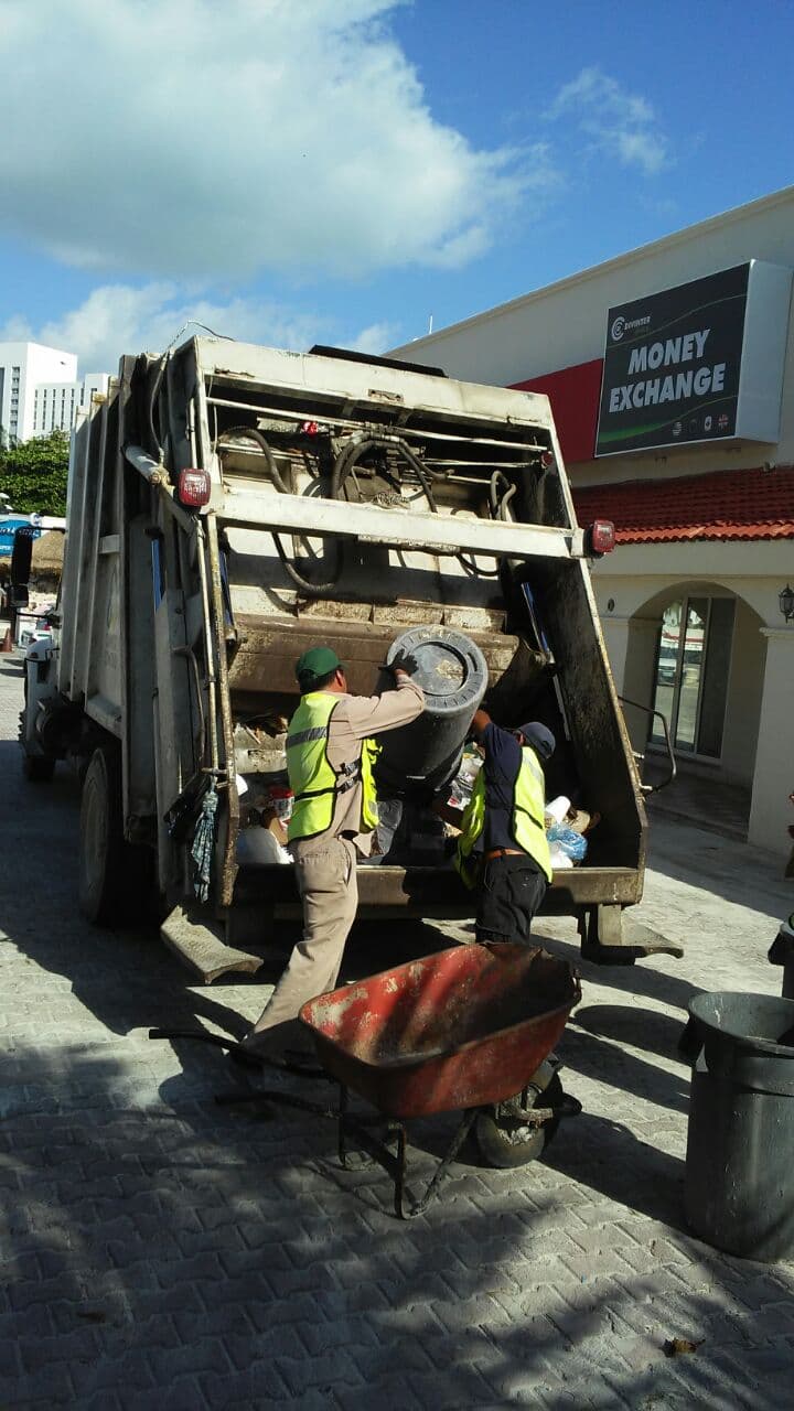 Cochinero a la vista; suspende Remberto servicio de basura en Semana Santa
