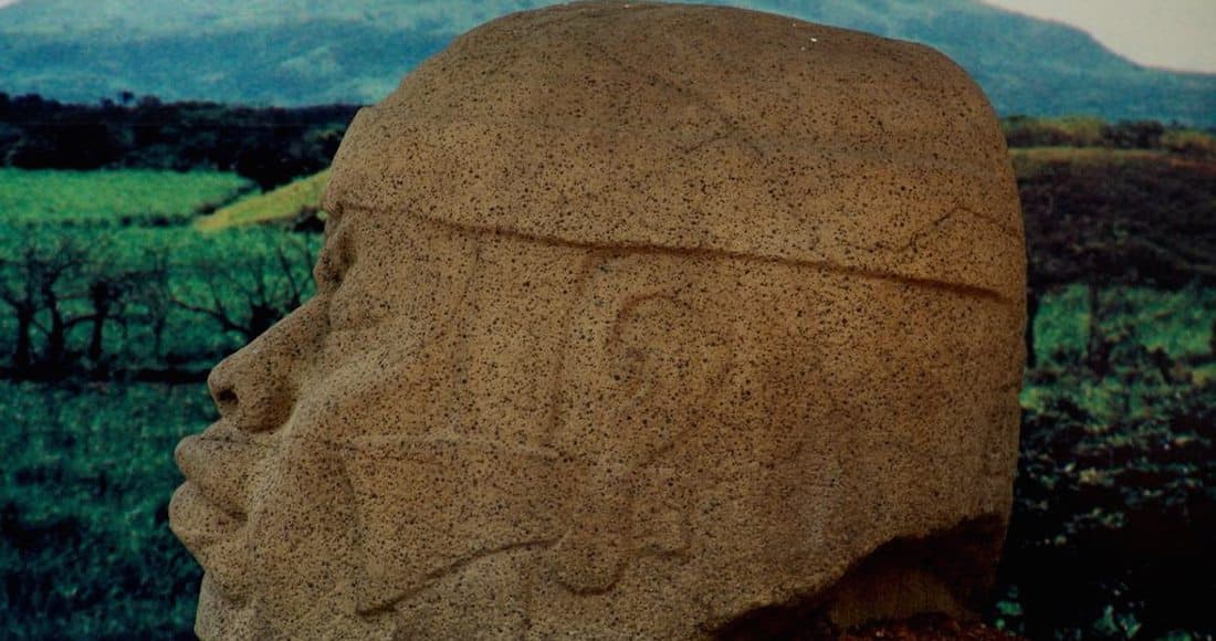Alemania devuelve a México esculturas olmecas de más de 3 mil años de antigüedad