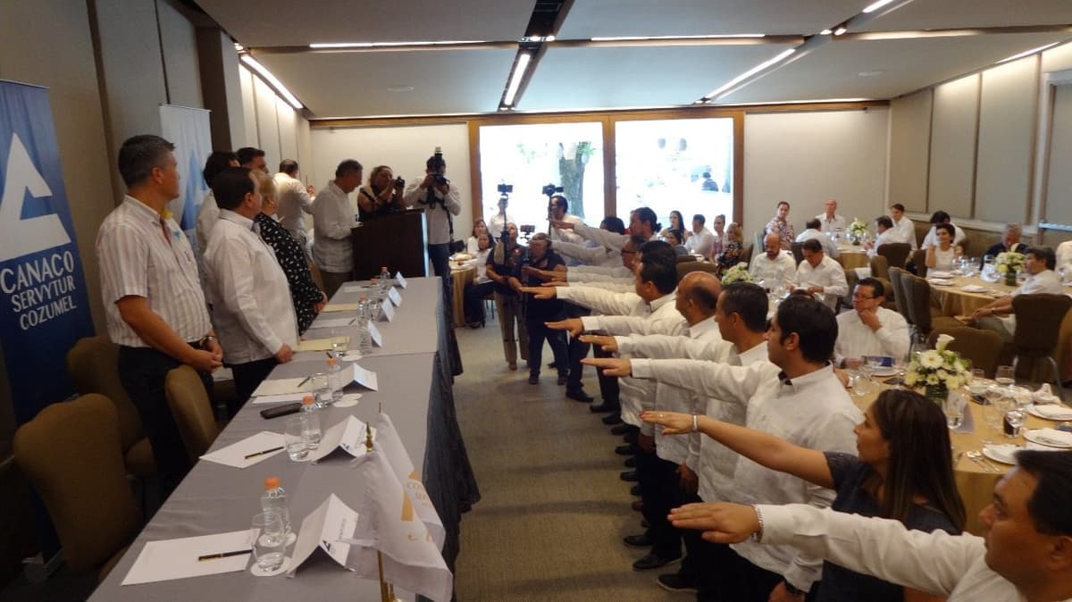 Asume funciones nueva dirigencia de Canaco en Cozumel