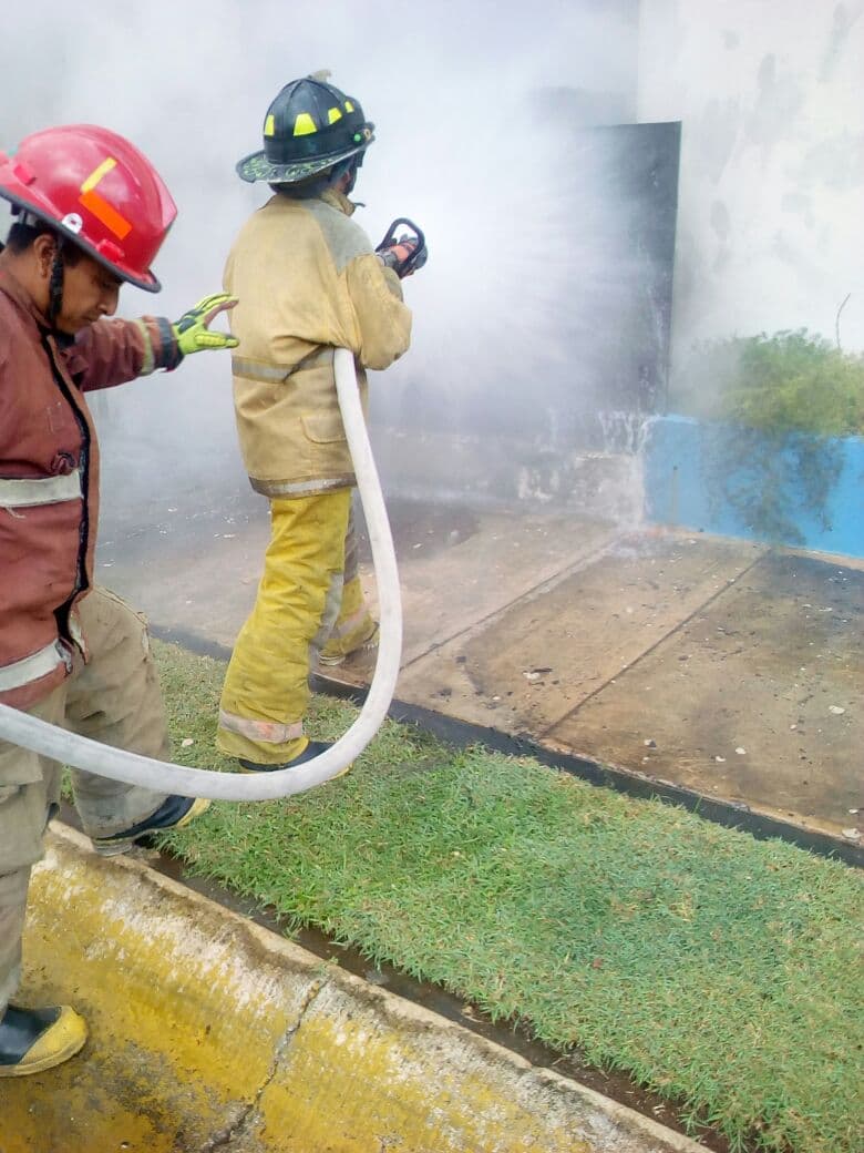 Se incendia transformador en el Galenia