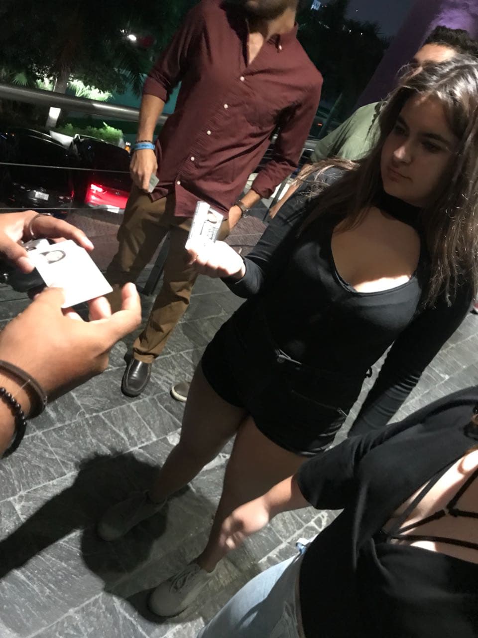 Rechazan a 700 niños de bares de Cancún