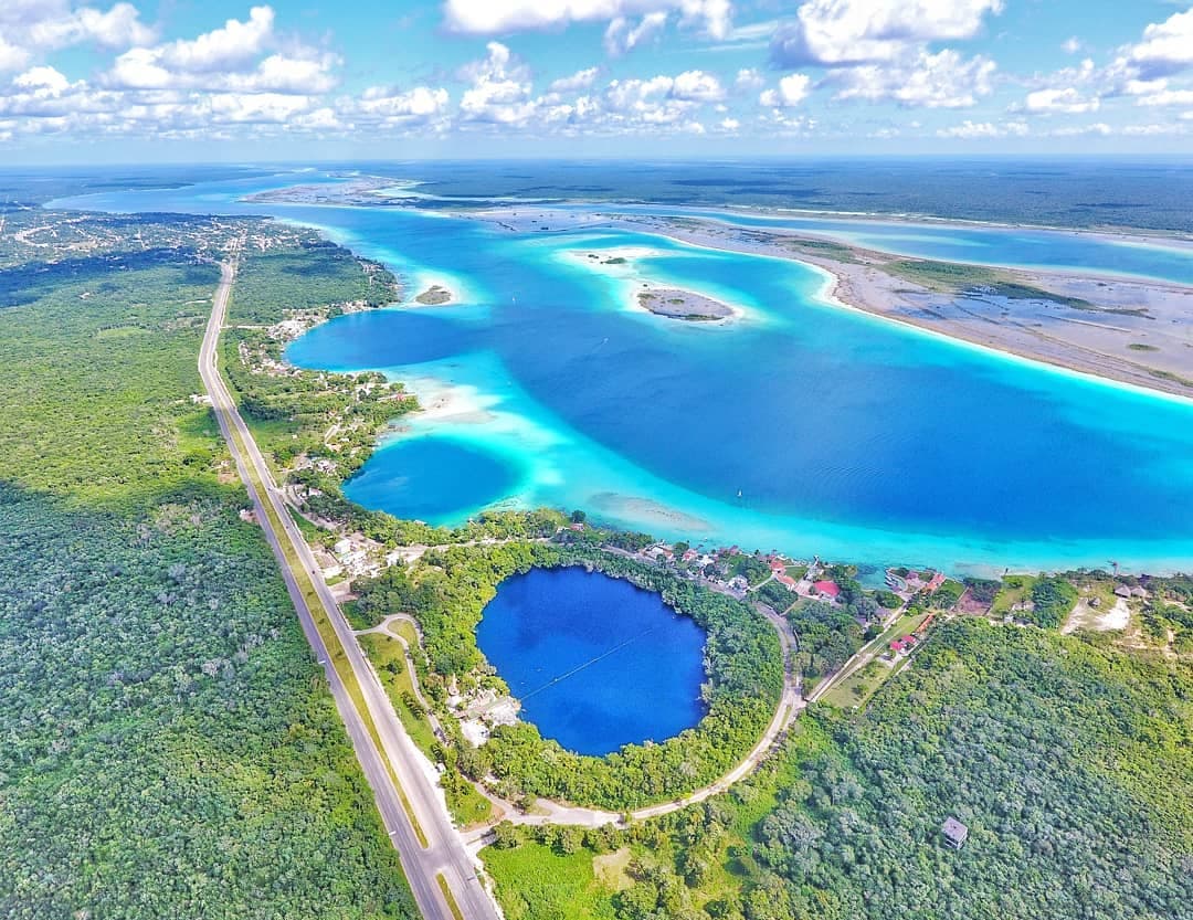 Bacalar, único destino turístico de México en el top 10 de Booking
