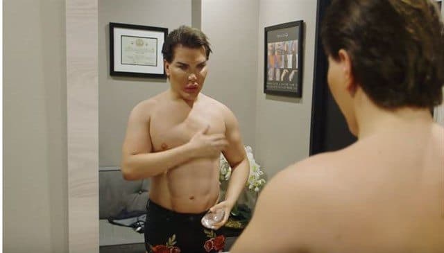 (Fotos) De Ken a Barbie: Cambia de género porque se aburrió de ser hombre