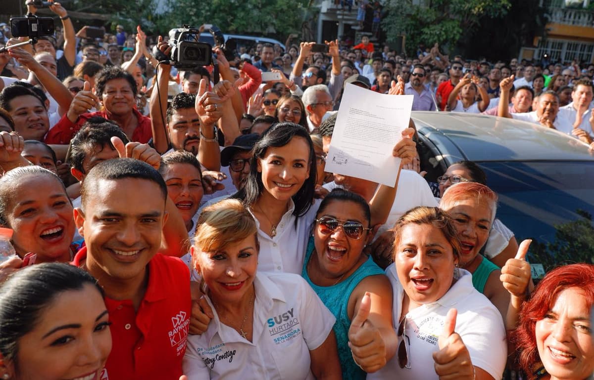Se registra Laura Fernández por la presidencia de Puerto Morelos