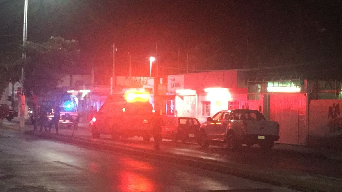 Ejecutan a hombre en bar de Playa del Carmen