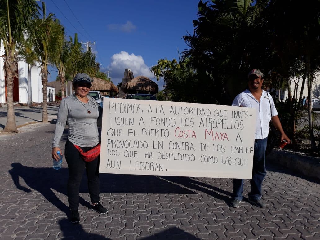 Protestan empleados del muelle de Mahahual por despidos injustificados