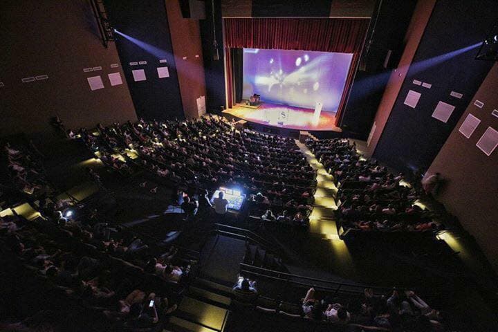 Intercambio cultural y nueva boutique en el Teatro de la Ciudad